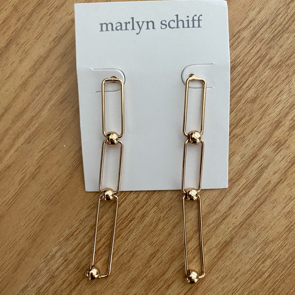Marlyn Schiff Gold Chain Earrings 8$